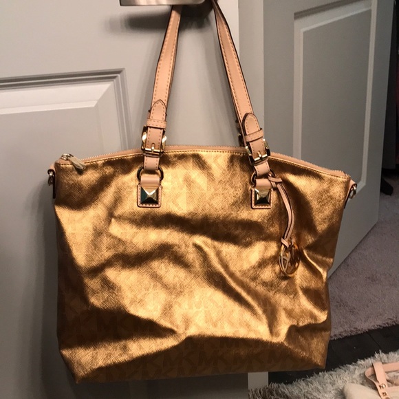 Large Gold Michael Kors Purse - Picture 2 of 4